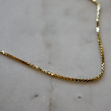 Smooth Rounded Box Chain Necklace