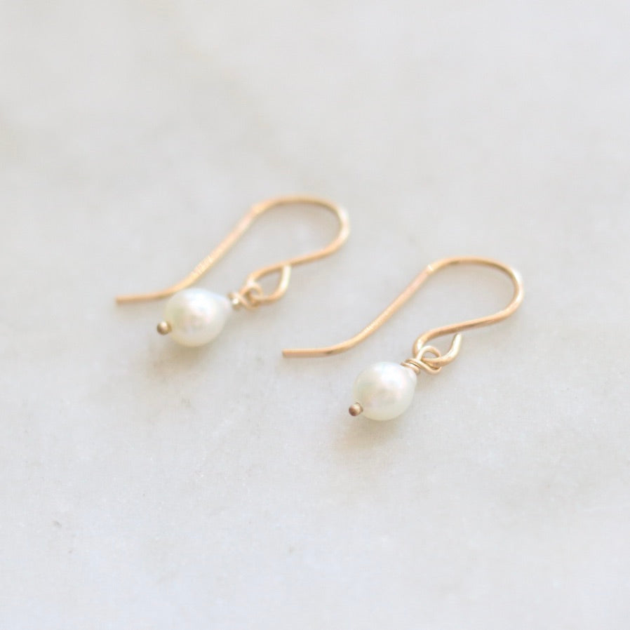 Dangling Mini Teardrop Pearl Earrings