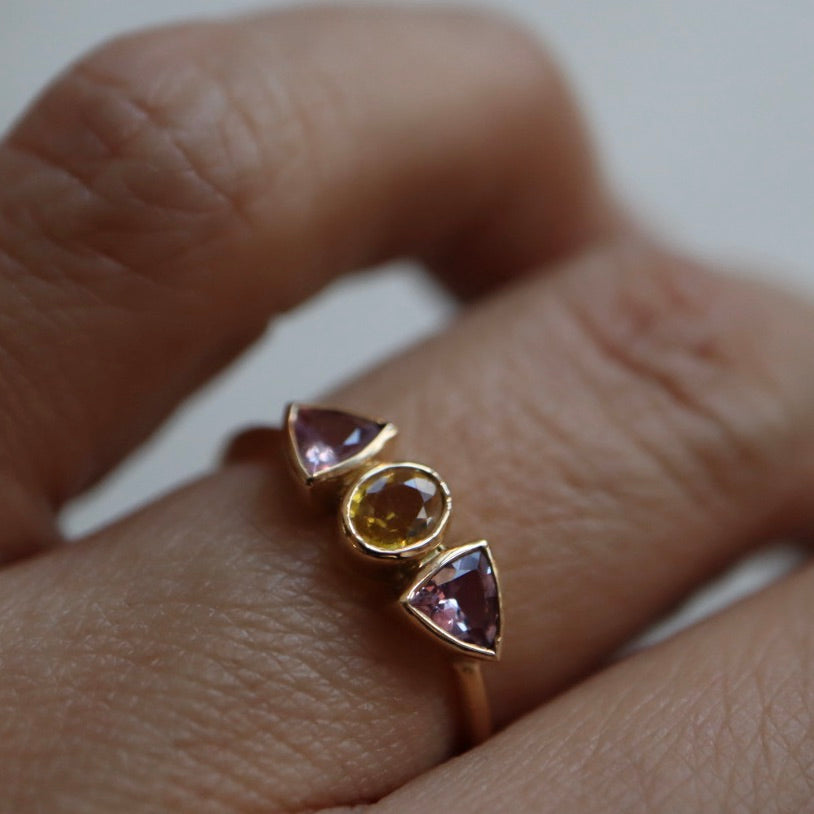 Yellow-Green and Violet Sapphire Mix Ring