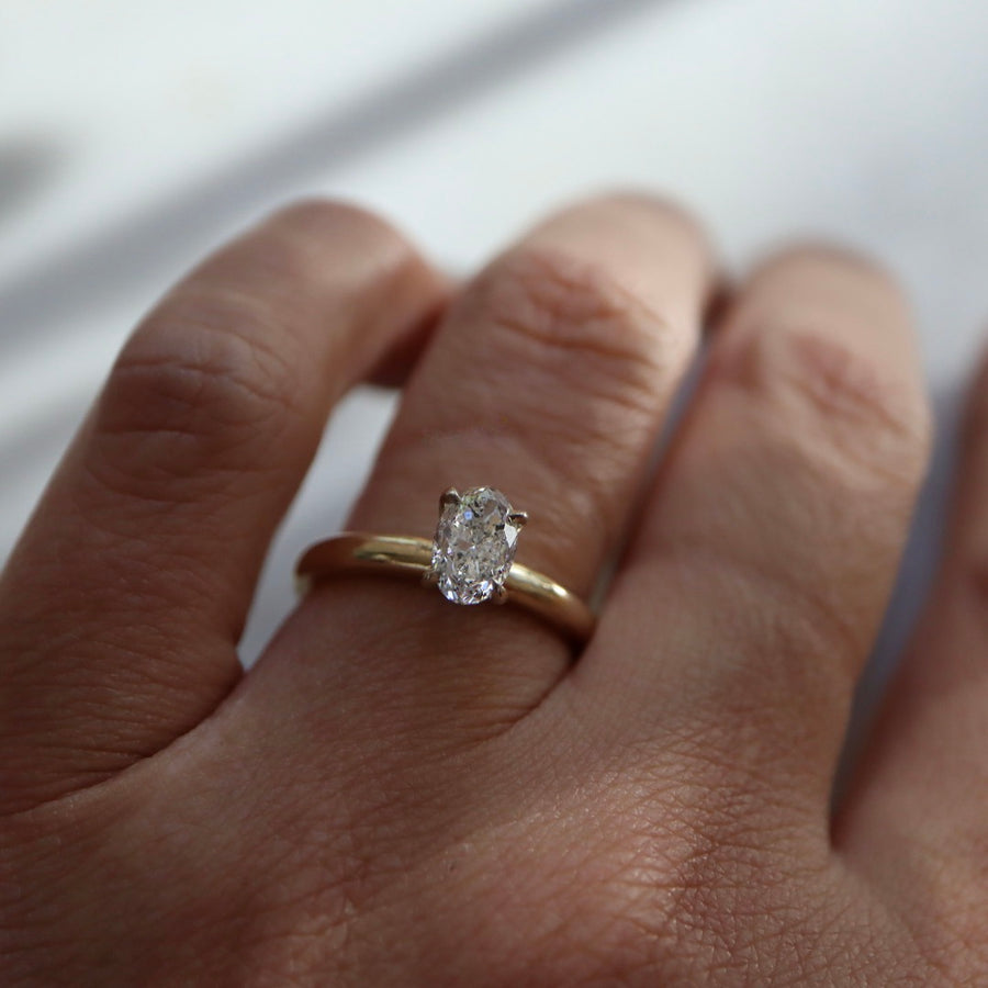 18k Yellow Gold Sapphire Claw Diamond Engagement Ring – Lireille