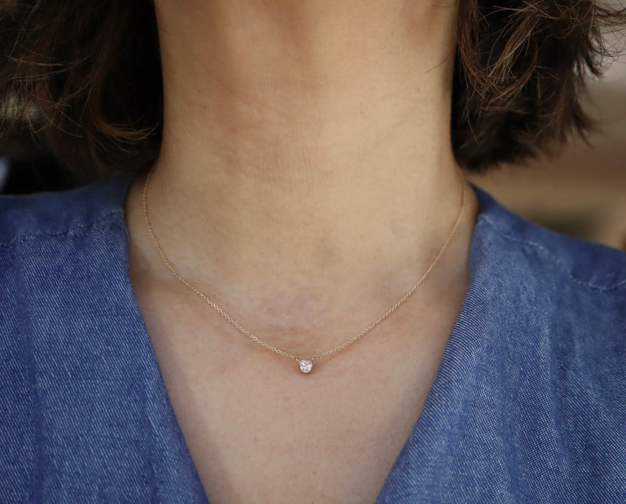 Ginga Diamond Solitary Necklace