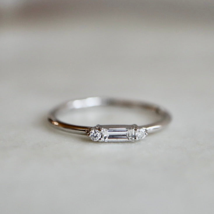 White Gold Saku Diamond Band