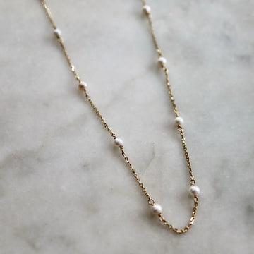 Stationed Pearl Necklace