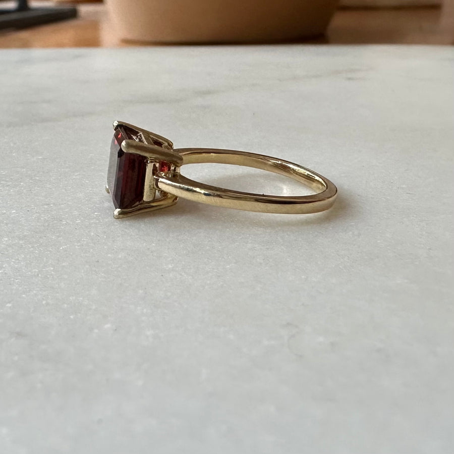 Bordeaux Garnet Ring