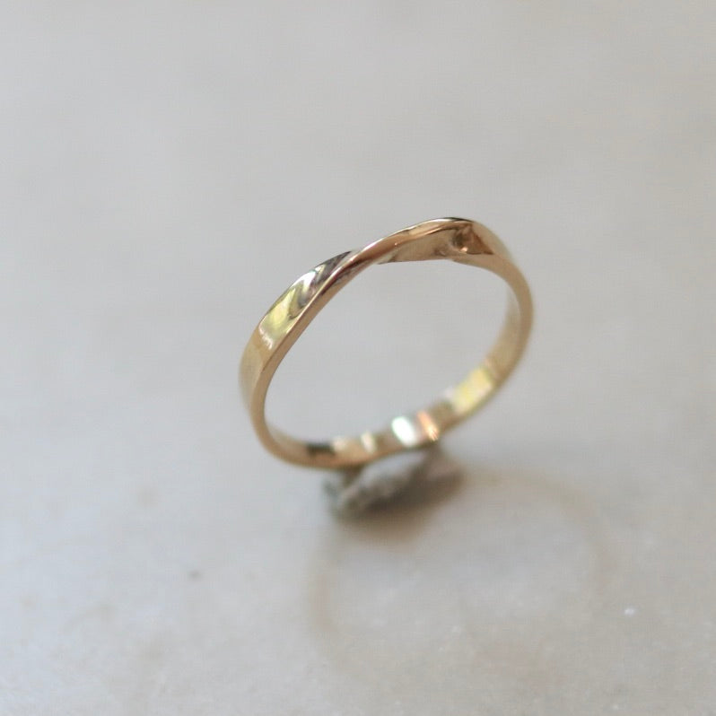 2.4mm Narrow Twisted Ring – Written by Forest