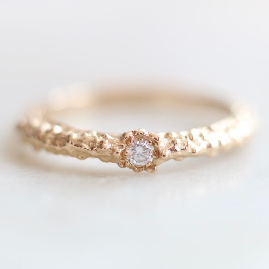 Twinkle Textured Diamond Ring Ring