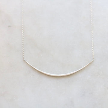 Matted Short Bar Necklace