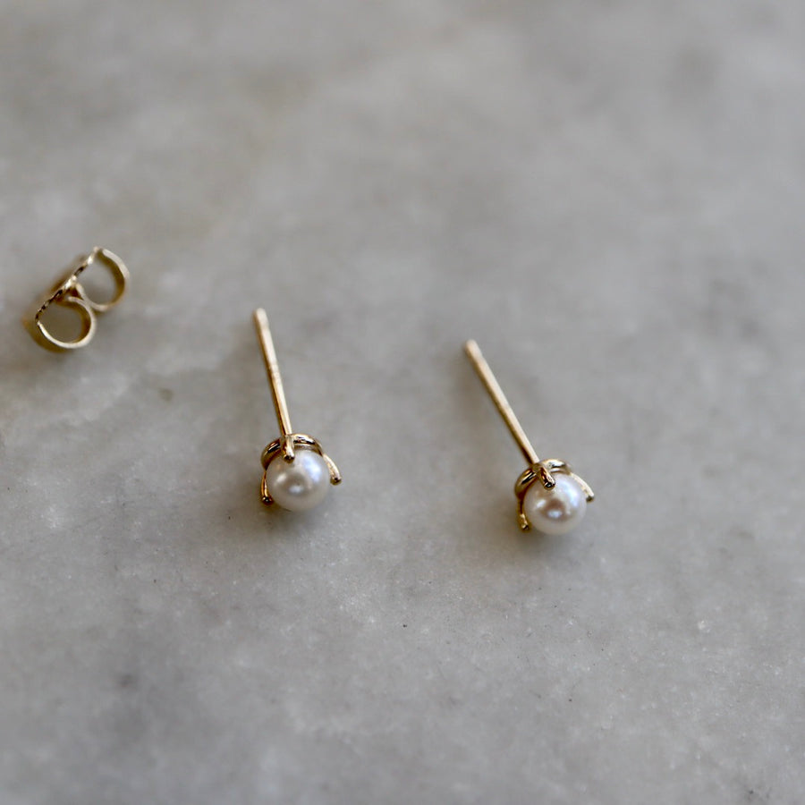 Prong Set Pearl Earrings