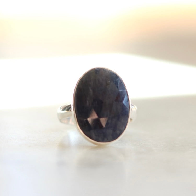 Oval Navy Sapphire Ring