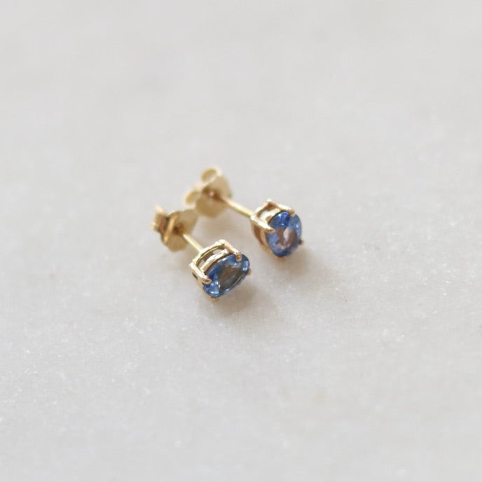 Oval Water Blue Sapphire Earring