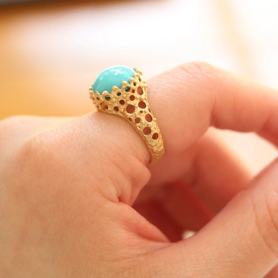 Turquoise Cabochon Lacy Ring