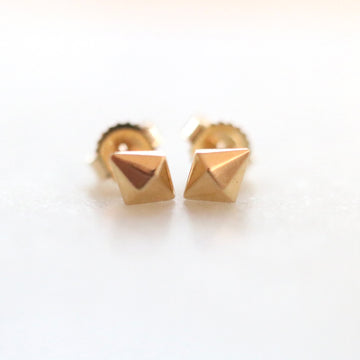 Three Dimensional Rhombus Gold Stud Earring