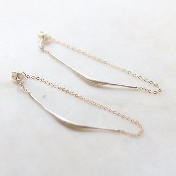 Two Tone Ripple Chained Earring