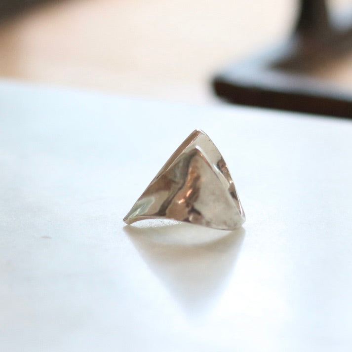 Silver Sharp V Ring