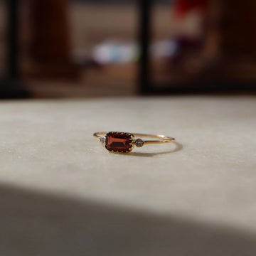 Garnet Treasure Ring