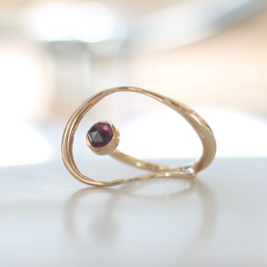 Garnet SATURN Ring