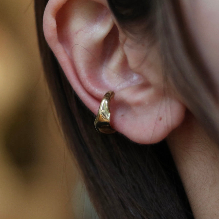 TWIST Ear Cuff