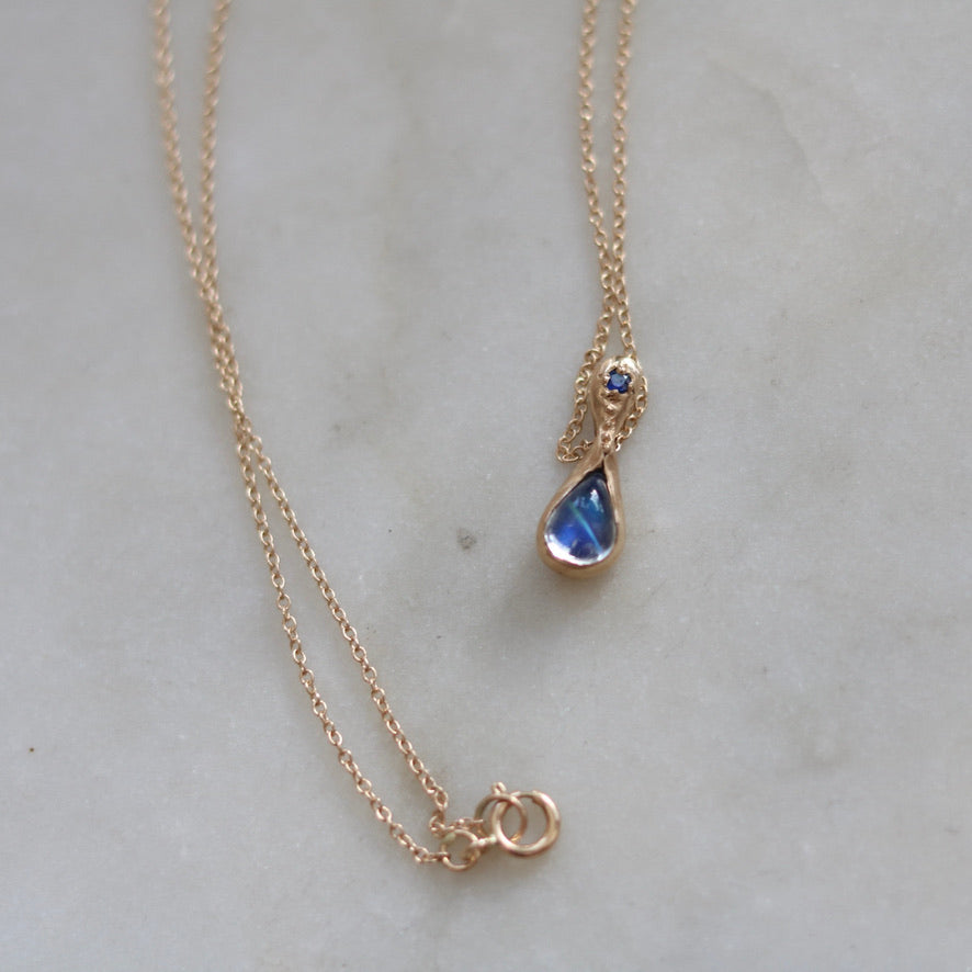 Starly Night Moonstone Necklace