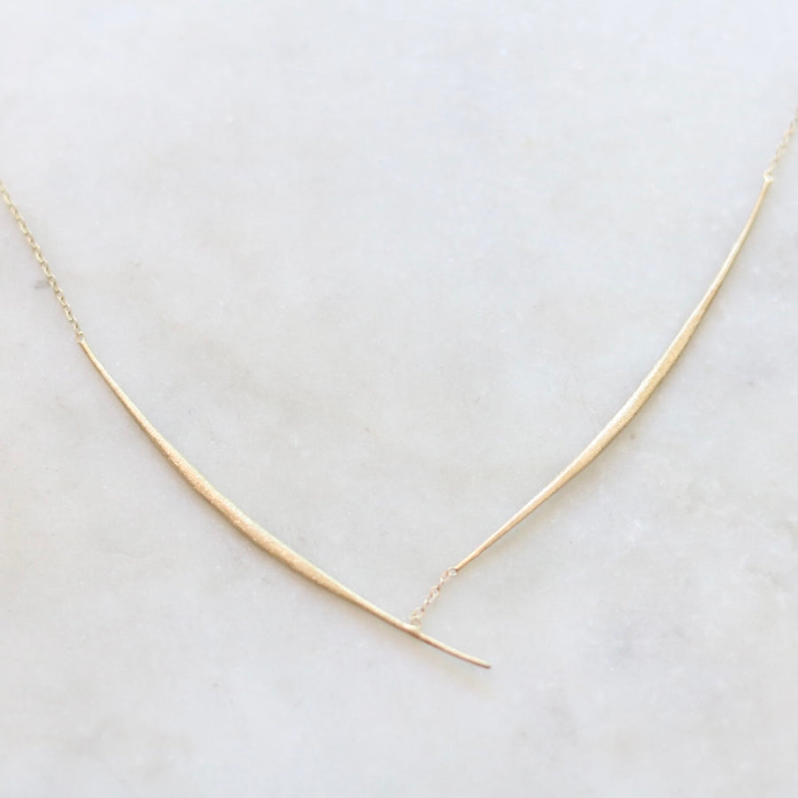 Ripple V-necklace 14K Gold