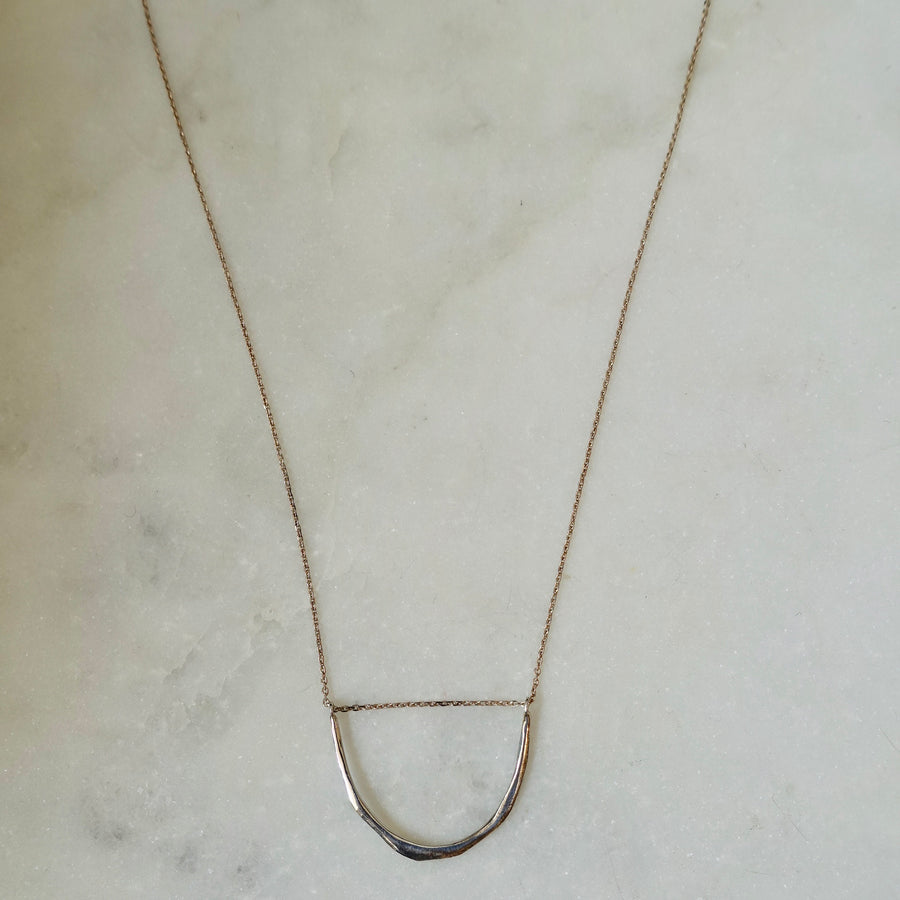 Silver Swing Curve Necklace